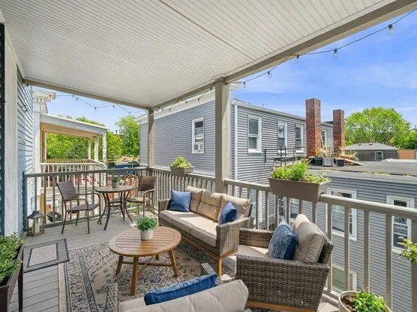54 Pearl St #3, Cambridge, MA 02139