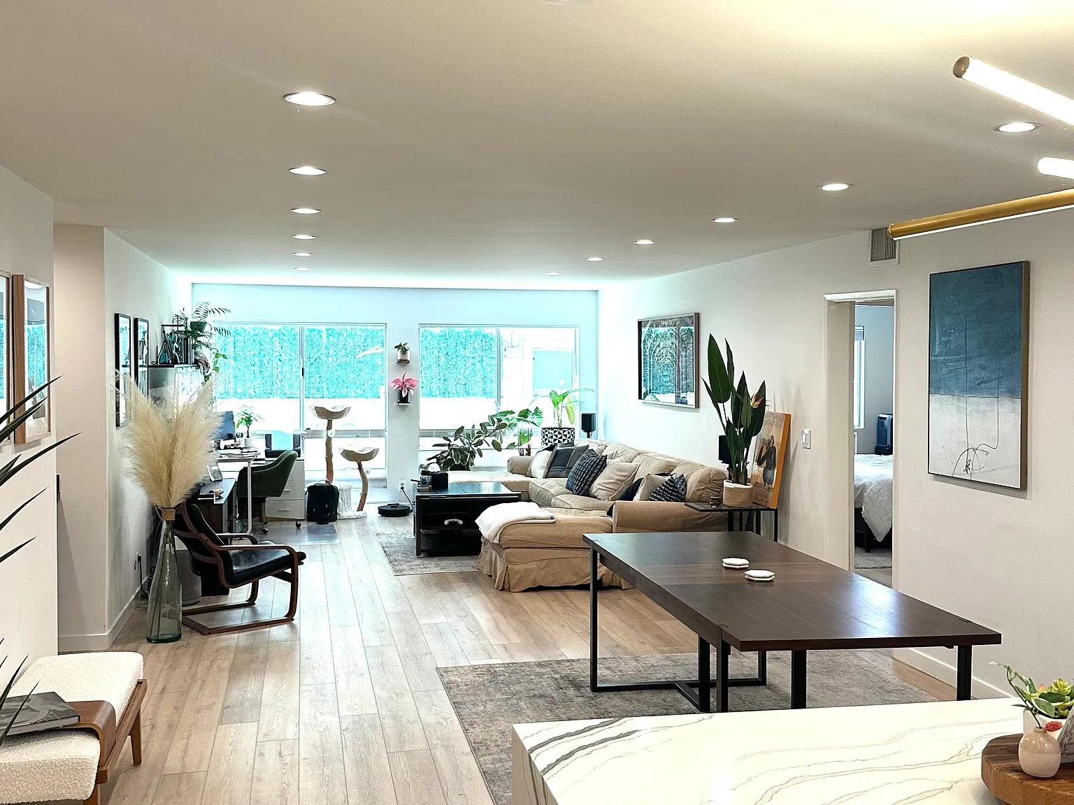 1 bed, 1129 sqft, $3,950 — Photo 2