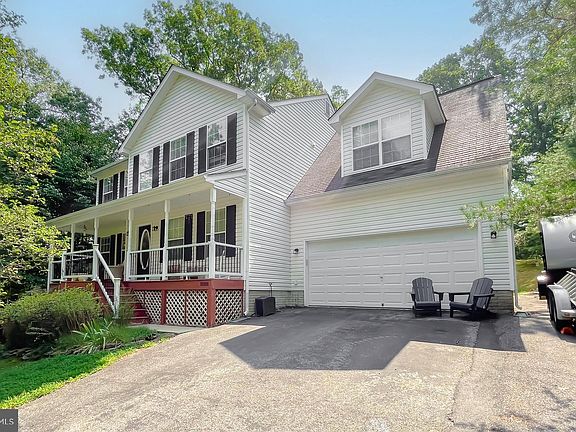 2nd image of 20990 Woodmere Dr