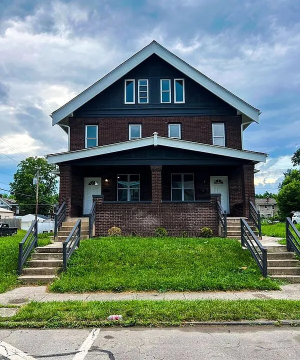 927 S Champion Ave