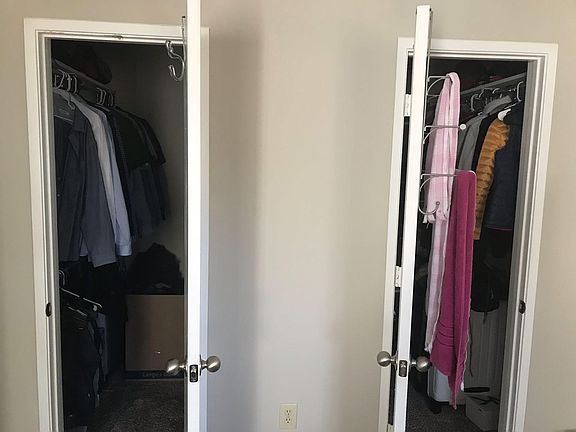 Walk in closet
