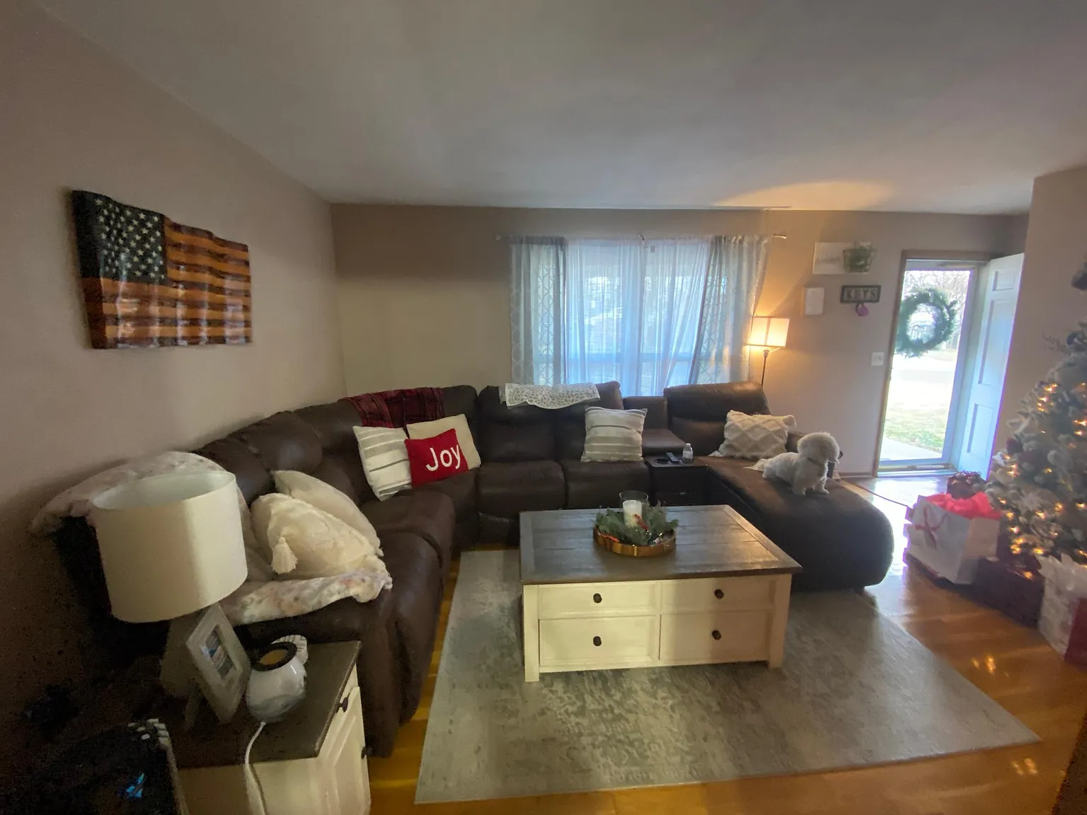 3 bed, 1323 sqft, $1,900 — Photo 3