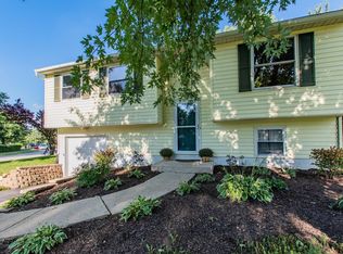 2422 Red Rock Blvd, Grove City, OH 43123