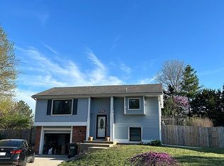 3809 Sierra Ct, Lawrence, KS 66049