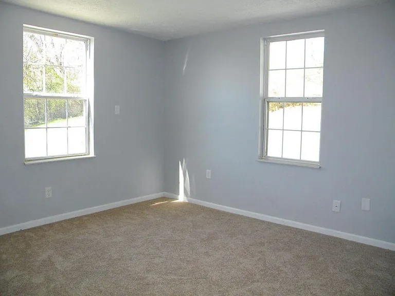 1305 Moses Ave — Photo 18