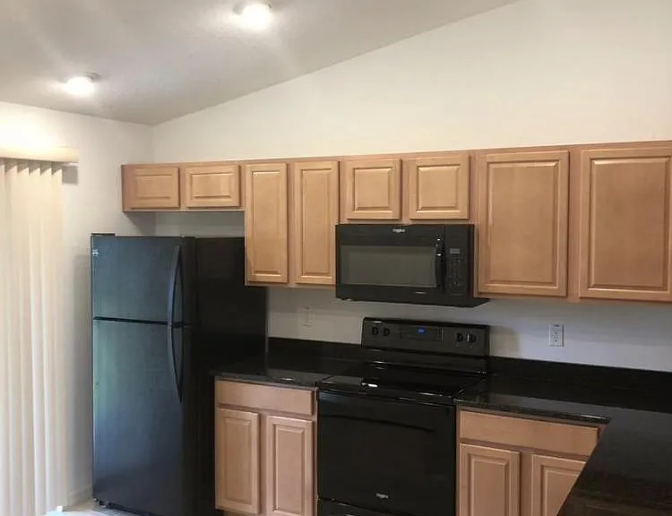 19 Brunswick Ln #B — Photo 1