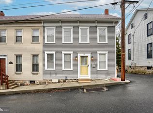 11 E York St, Dillsburg, PA 17019