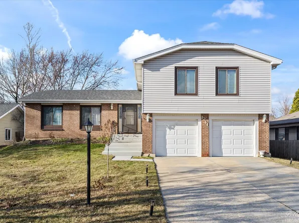 1241 Hialeah Ln, Hanover Park, IL 60133