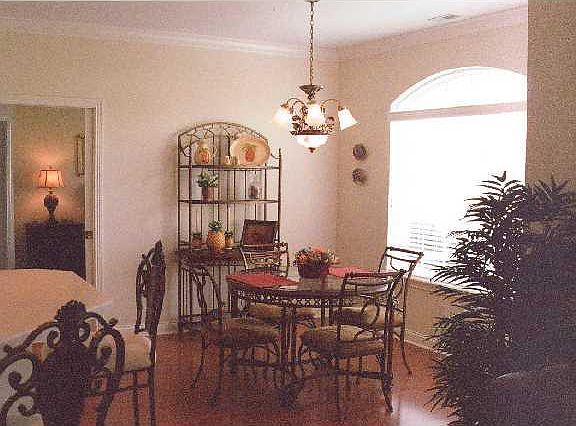 3rd image of 5504 Wentworth Ln