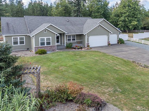 2nd image of 11837 Arlene Ln SE