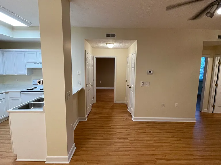 Prospect Glen Way — Photo 4