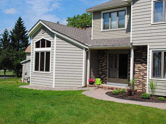 2nd image of 157 Yorktown Dr
