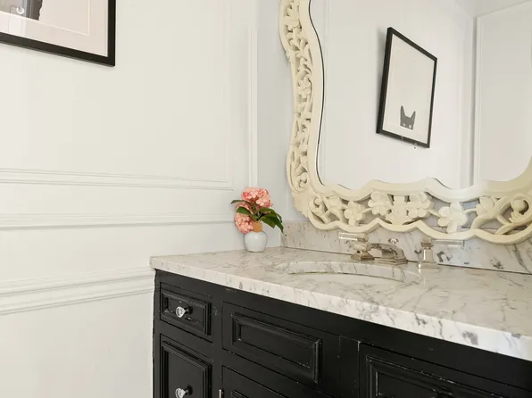 51 East 75th Street image 16 of 20