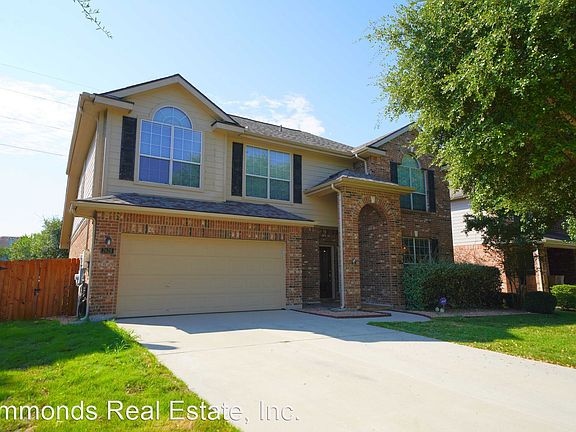 4th image of 2628 Cloverbrook Ln