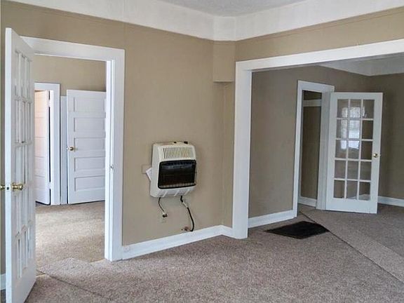 3rd image of 530 N Pottenger Ave