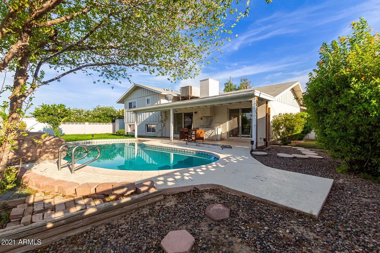 4 bed, 3.5 bath, 2500 sqft, $3,495 — Photo 1
