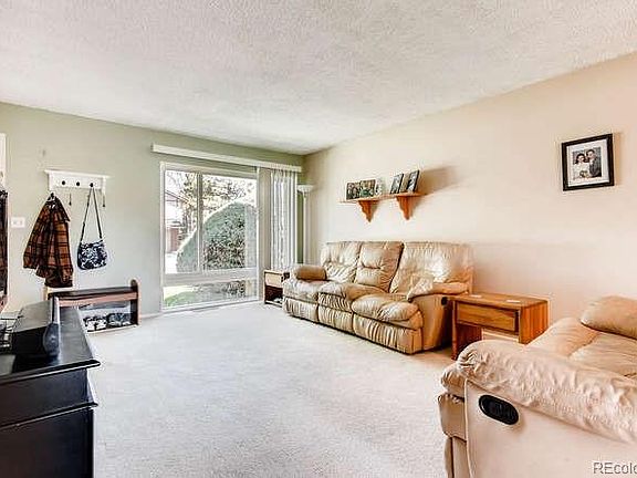 3rd image of 4332 W Pondview Dr