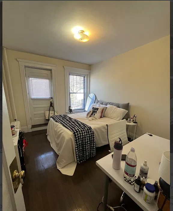 3 bed, 9999 sqft, $5,800 — Photo 4
