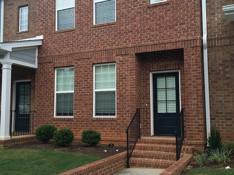 314 S Pine St #506 — Photo 10