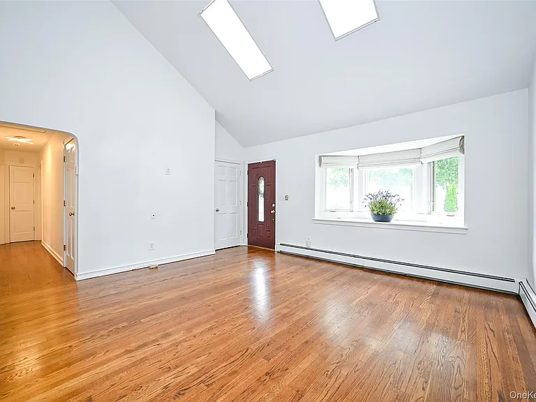 5 Cheshire Ave — Photo 5