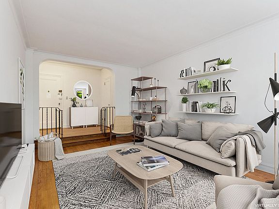 3rd image of 45 Park Ter W APT 3C