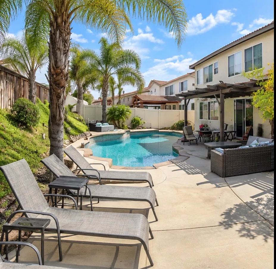 5 bed, 3076 sqft, $4,250 — Photo 4