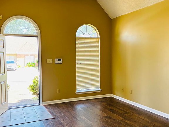2nd image of 6991 Estacada Way S