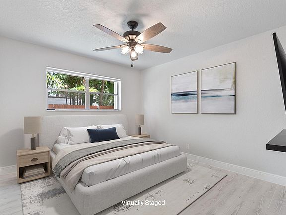 5th image of 601 SE 5th Court #103