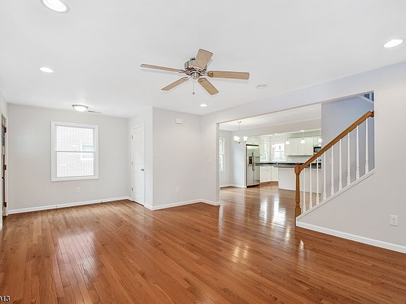 2nd image of 174 Church St