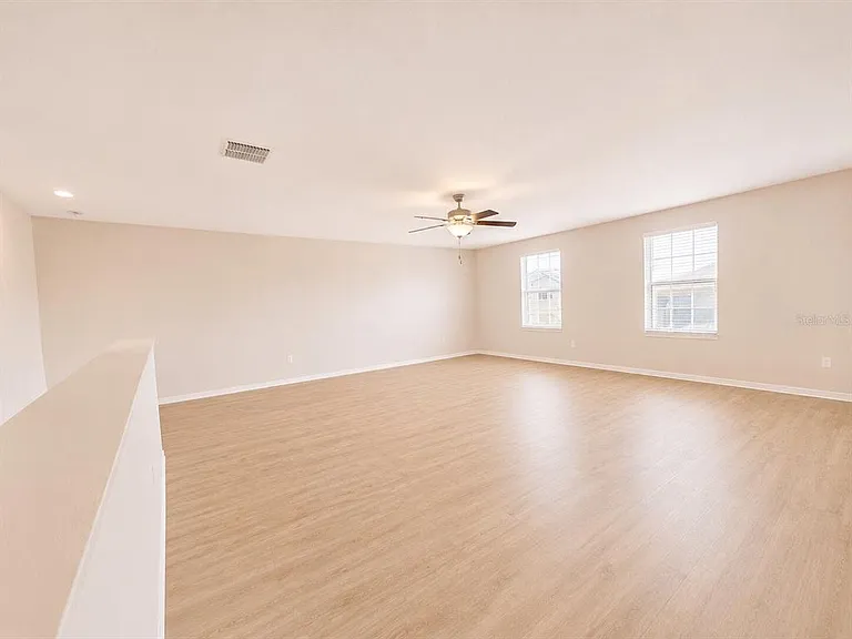 5462 Grays Harbor Ct — Photo 3