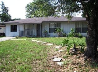 214 Valley Dr, Brandon, FL 33510