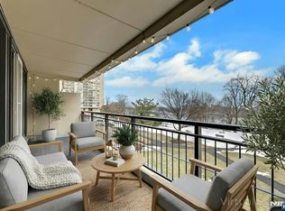 2 Horizon Rd APT G5, Fort Lee, NJ 07024