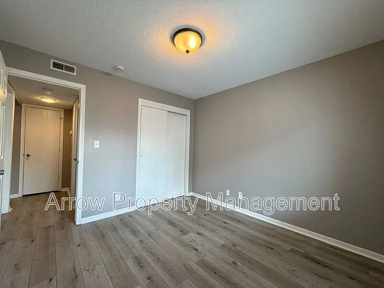922 A St #4 — Photo 7