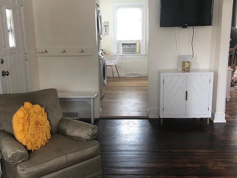 400 Franklin Ave — Photo 14