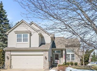 3590 Normandy Dr, Rochester, MI 48306