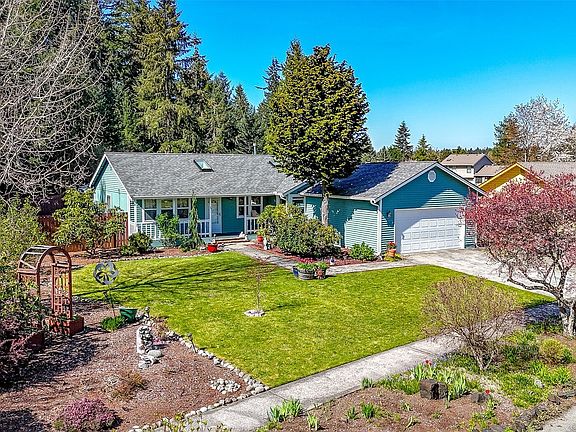 2nd image of 4002 Indian Summer Drive SE
