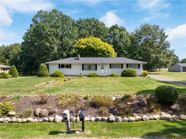 6201 Grove Rd, Clinton, OH 44216