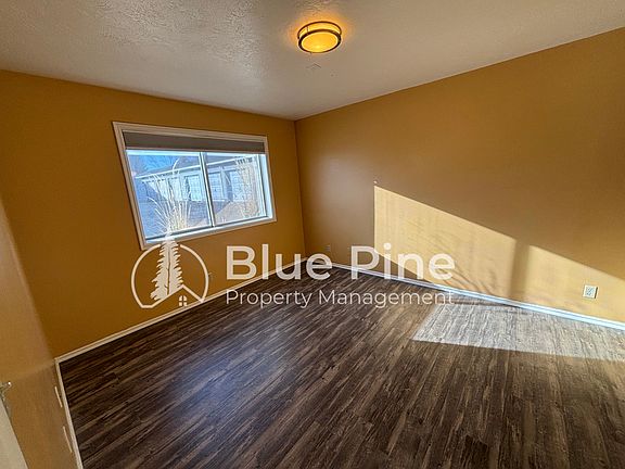 2nd image of 1916-1930 Henryanna Ave