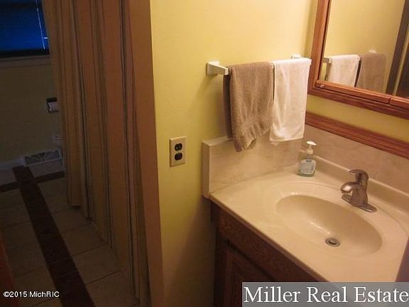 4th image of 715 E Grant St