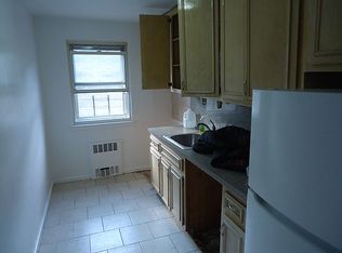 7502 Austin St APT 1I, Flushing, NY 11375