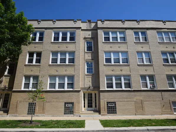 2840 W Glenlake Ave #2D, Chicago, IL 60659