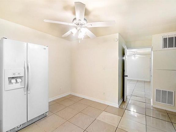 2nd image of 3802 Melaleuca Ln #C