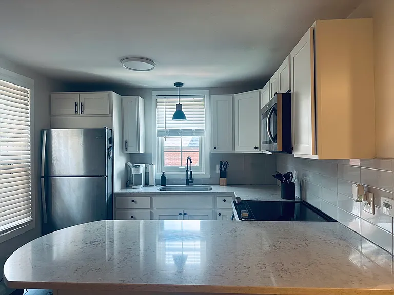 20 Pine St #5 — Photo 12