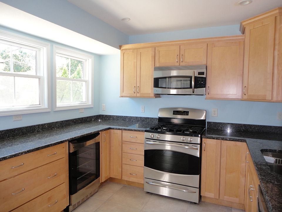 1st image of 4756 N Idlewild Ave