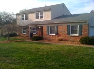 2673 Kenwyck Dr, Troy, MI