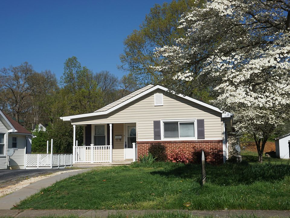 1st image of 1329 Bridwell St