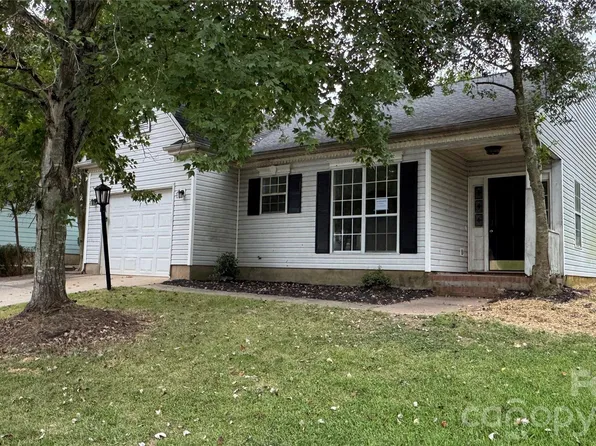 10121 Brawley Ln, Charlotte, NC 28215