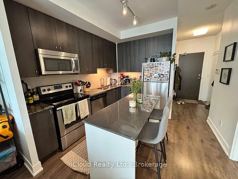 68 Merton St #410 — Photo 17
