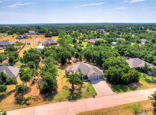 12210 Stone Hl, Guthrie, OK 73044