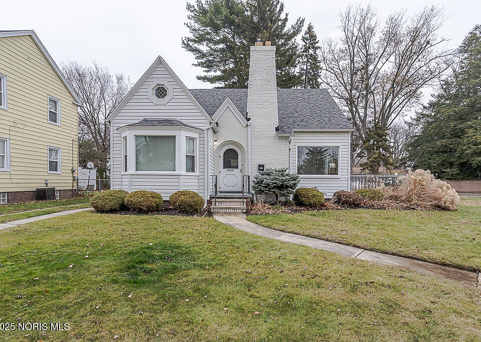 1st image of 2220 Beaufort Ave